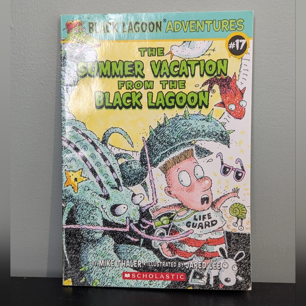 4/$10 📚 The‎ Summer Vacation from the Black Lagoon Book